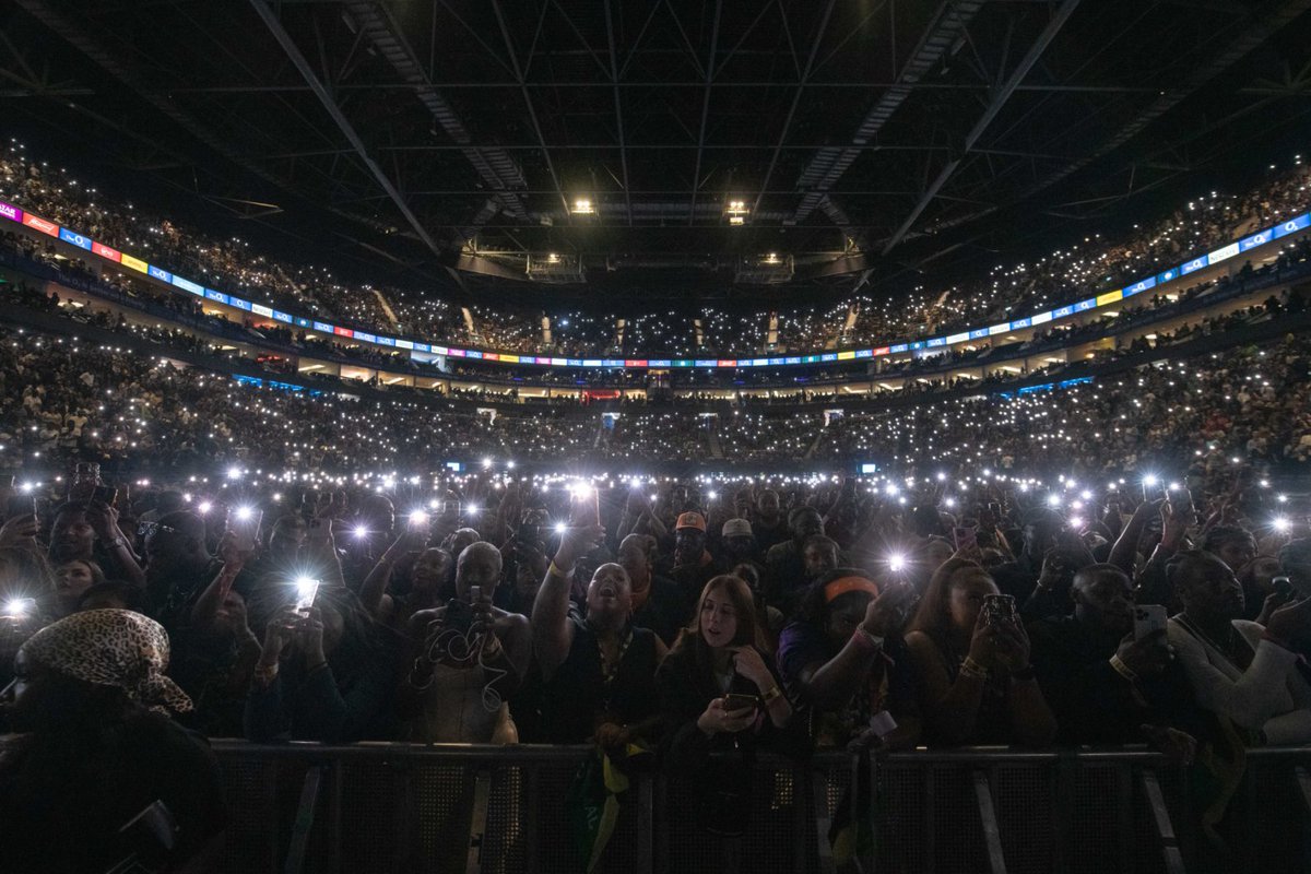 Rolling Stone tweet media