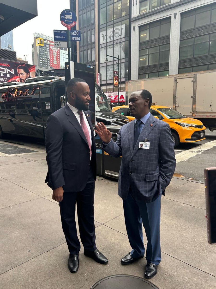 PropesaTv's tweet photo. In New York for UNGA bizness https://t.co/HA93mcUfwc
