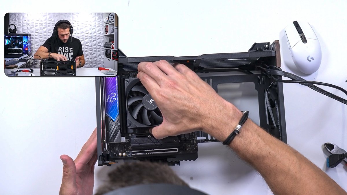 ZachsTechTurf's tweet image. Thursday's PC building livestream featured the Ryzen 7 9700X and RTX 5070 inside the Fractal Design Terra case.
I'm always running a gaming PC giveaway during these livestreams, so be sure to tune in. The streaming schedule is always posted in the ZTT Discord.
You can…