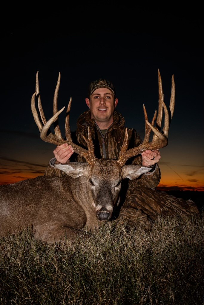 LDWF's tweet image. 🍂 Fall is here! Deer season is in the air in Louisiana. 🦌 Last season, Tyler Jordan set a new Louisiana state record at Honey Brake with a 203", 14-point, 250-lb buck—breaking a record from 1939! 🏆 Who’s ready? 🙌 #LouisianaOutdoors #DeerSeason #StateRecord #Whitetail