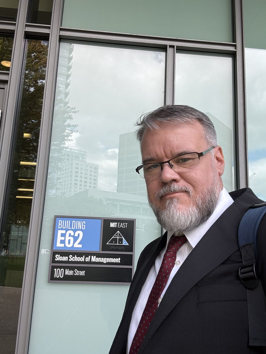Camrjohnson's tweet image. Great to be at the MIT Sloan School of Management discussing US-China relations, China’s economy, supply chains, and current policy. 
#china #discourse #SupplyChains