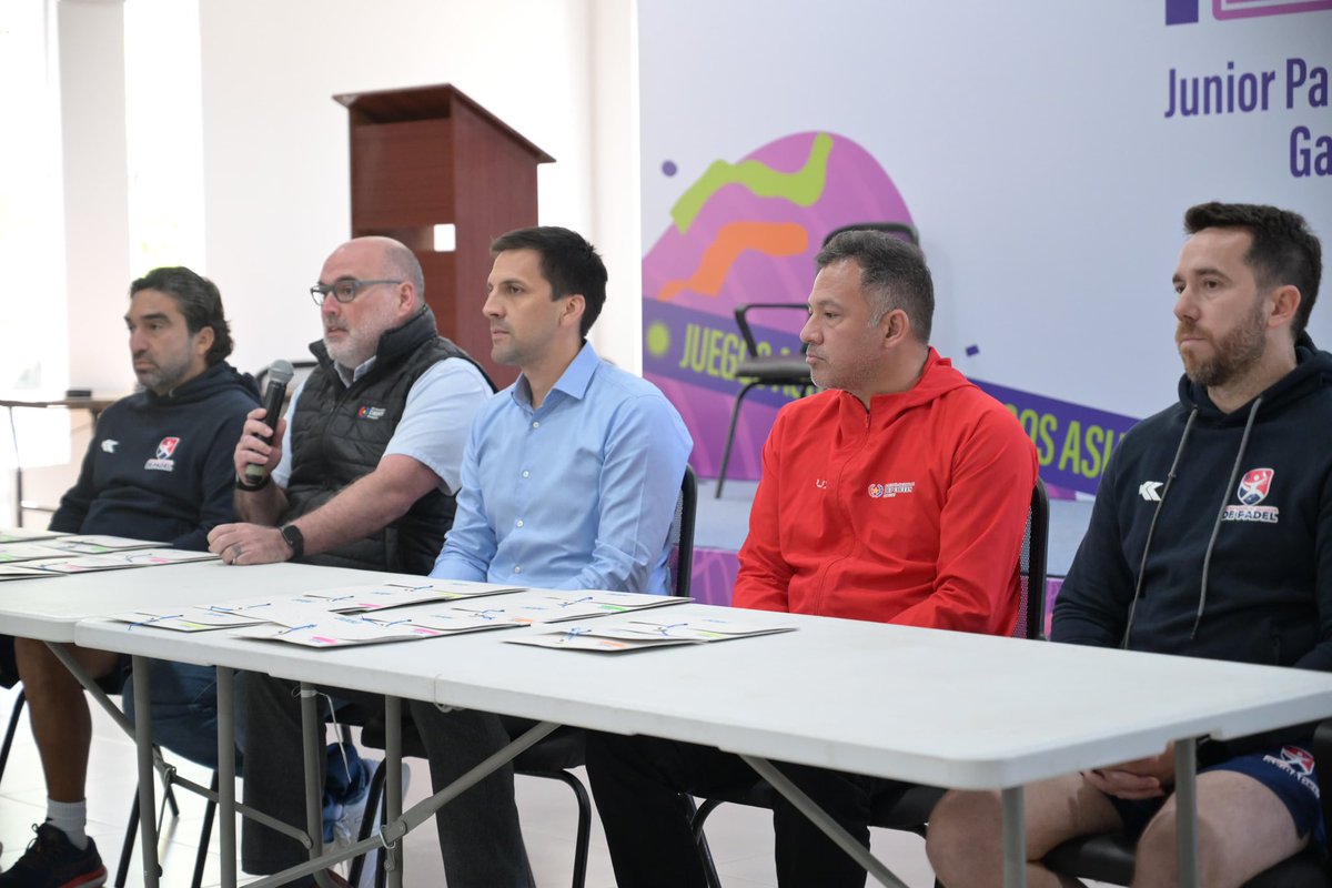 Secretaría Nacional de Deportes (@sndpy) on Twitter photo #Pádel🥎
La <a href="/feparpa_oficial/">FEPARPA OFICIAL</a> presentó al equipo paraguayo para el Mundial FIP Junior España 2025 del 29/9 al 5/10🔝
El salón auditorio del #ComplejoSND fue escenario de la actividad que contó con la presencia de atletas de la Sub 14-16 y 18💪🏼
#ElDeporteNosUne🤝🏻 #Pádel🥎
La <a href="/feparpa_oficial/">FEPARPA OFICIAL</a> presentó al equipo paraguayo para el Mundial FIP Junior España 2025 del 29/9 al 5/10🔝
El salón auditorio del #ComplejoSND fue escenario de la actividad que contó con la presencia de atletas de la Sub 14-16 y 18💪🏼
#ElDeporteNosUne🤝🏻