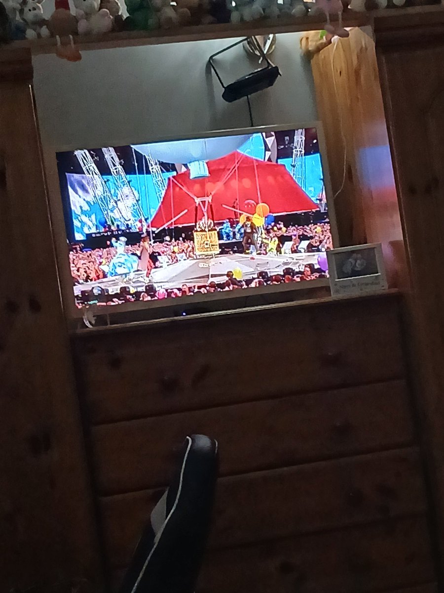 pryke440's tweet photo. Reliving the Circus on YouTube @takethat @GaryBarlow @OfficialMarkO https://t.co/iP8pgZ4zjk