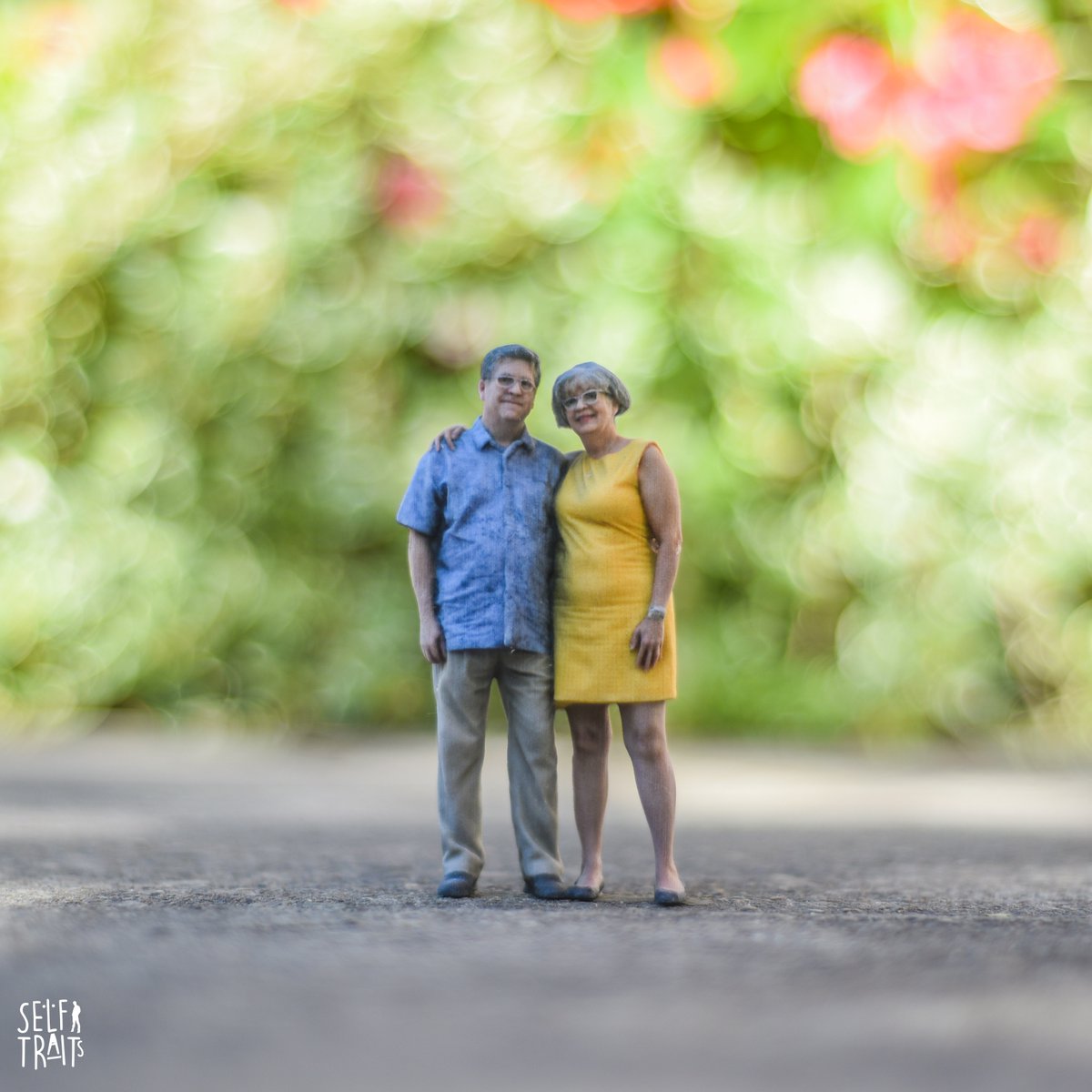 Selftraits are always better when they're together! 

Book a session during our Fall in Love promo, and receive major discounts on the 5" and 6" Couple's Selftraits!

hubs.ly/Q03pKPDk0