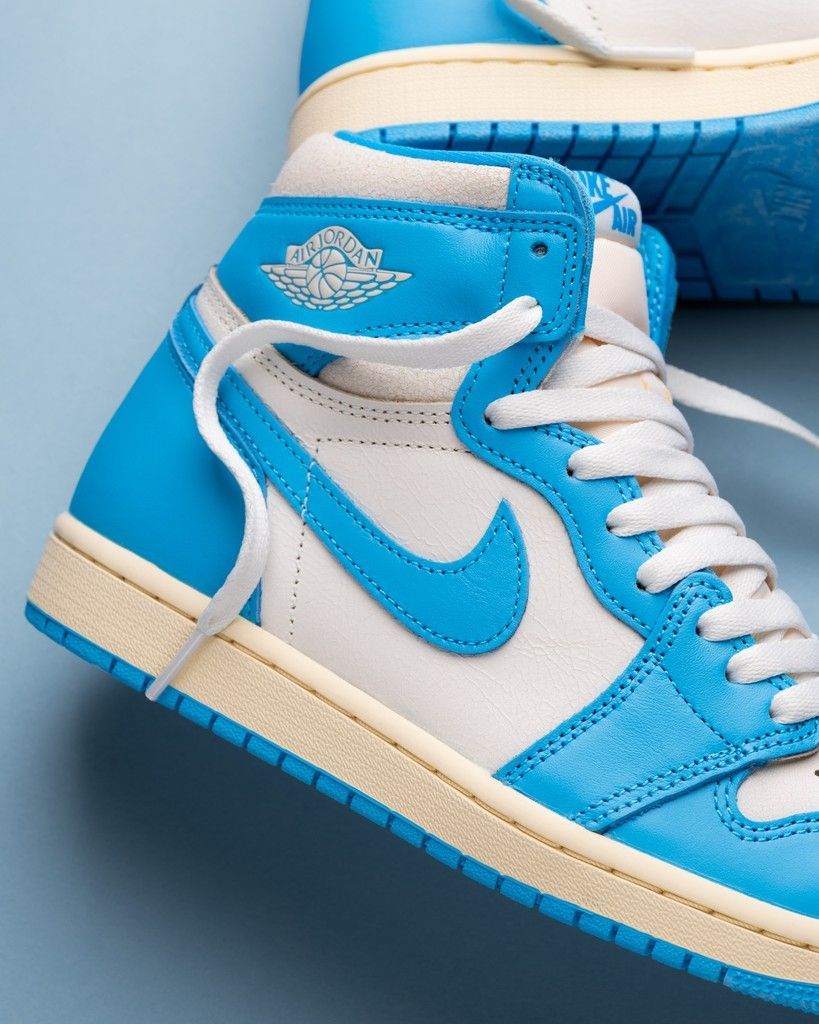 SneakerShouts's tweet photo. NEW PRICE DROP 💙 
Nearly 40% OFF the Air Jordan 1 High Retro OG "UNC Reimagined" 

BUY HERE: https://t.co/7F2QrXUcDX https://t.co/1oQAZ5aSJL