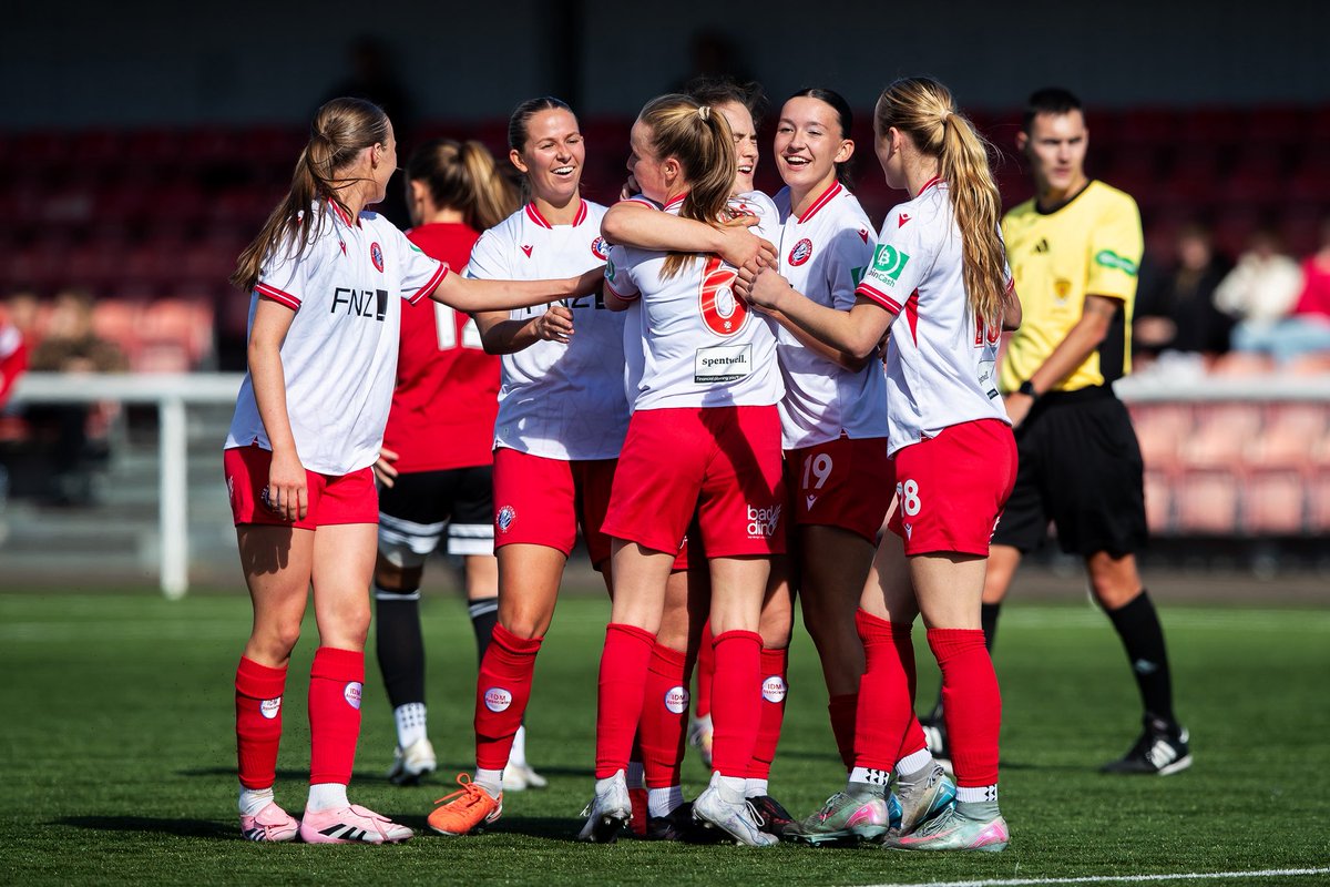 spartansfcwomen's tweet image. Match Day Recap🎞️⚽️

Have a scroll through some of our favourite snap shots from yesterday’s match vs Queen’s Park! 📸🏃‍♀️

#DBDF #SWPL2 #SWFC #Spartans