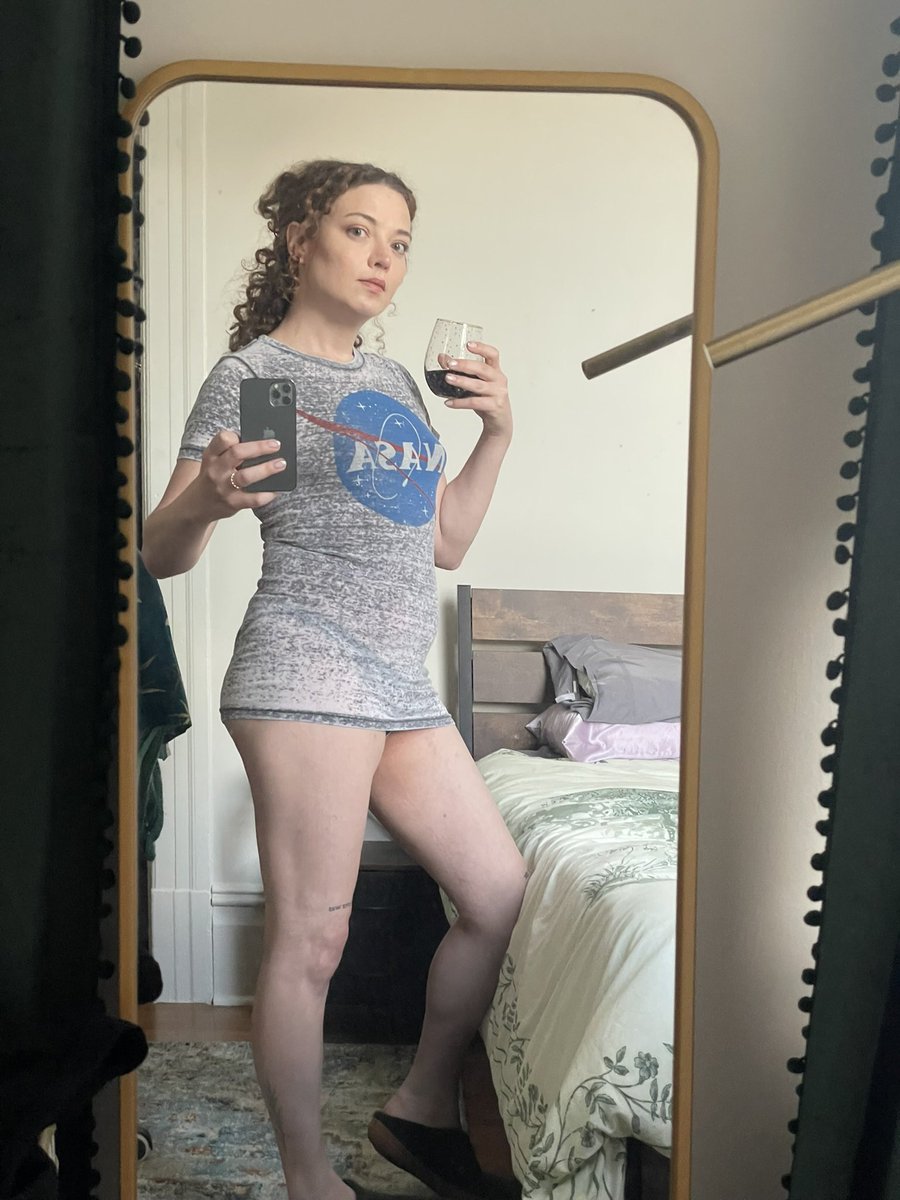 reminder to all the newly minted trans girls out there: don’t get rid of all your old boy clothes just yet