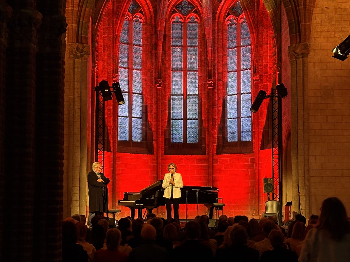 Ce soir, c’est la soirée musicale annuelle à l’occasion du Festival Piano aux Jacobins : l’occasion de remercier tous ceux qui prennent part aux missions de la Fondation. Un grand merci à Paul-Arnaud Péjouan, Co-Fondateur du Festival pour son accueil.