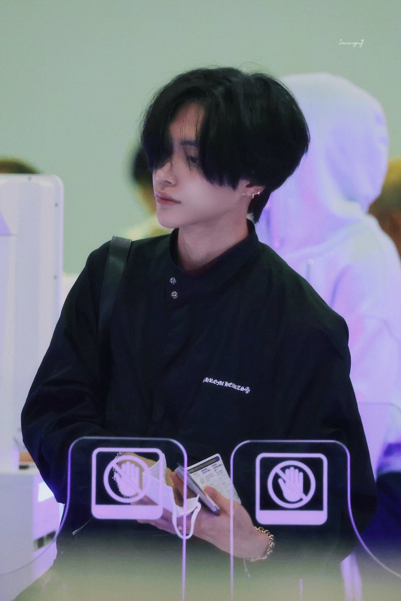 LeonaNyong's tweet image. 250923 BKK

#WONBIN #원빈 #ウォンビン　
#RIIZE #라이즈 #박원빈