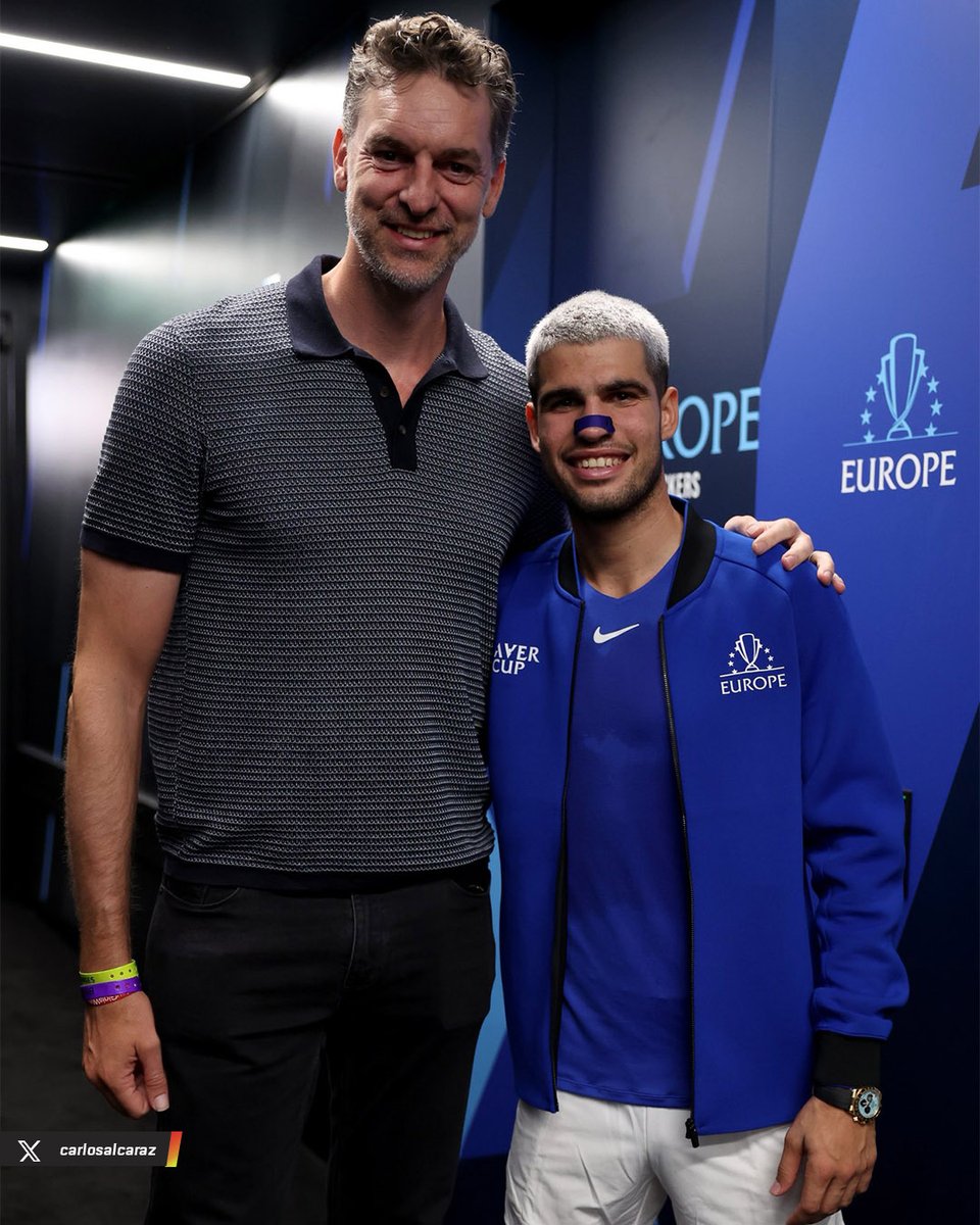 ESPNtenis's tweet photo. Leyendas. 🎾🏀

#Federer I #Alcaraz I #Gasol https://t.co/Jl3q3dYSwA