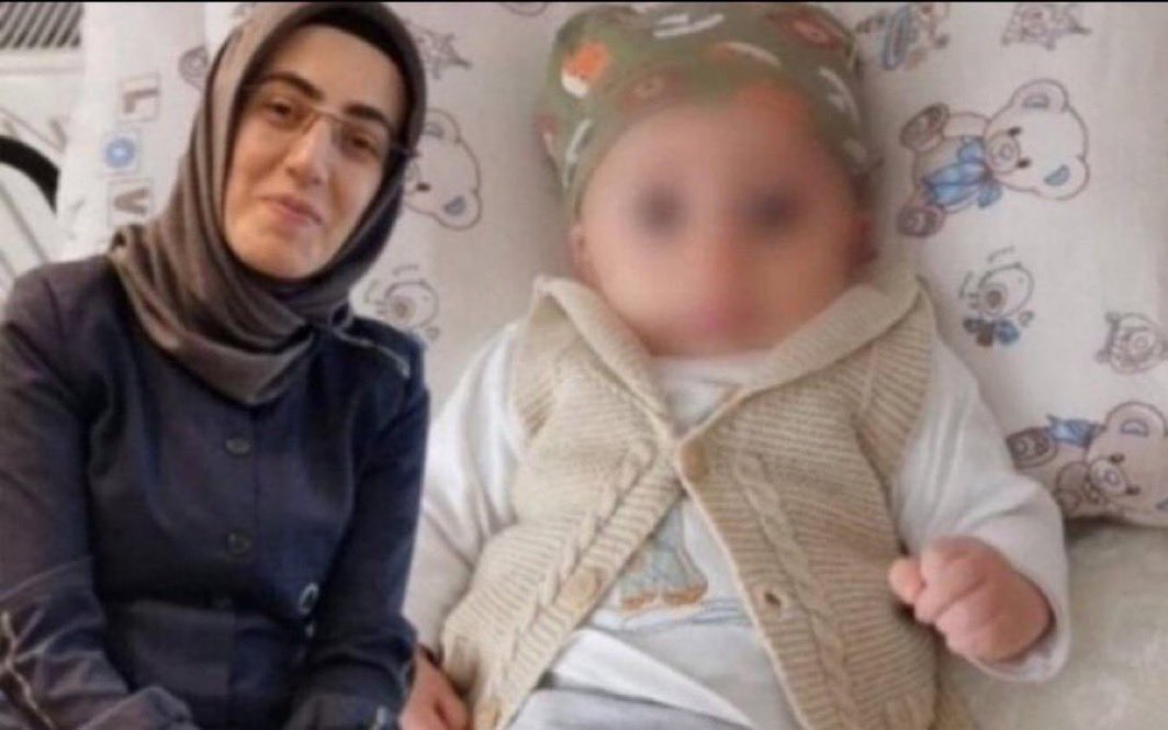 Ortada ne suç ne de ceza var. Anne ve bebek neden hapiste❓

İbrahim Düzenli: “Oğlum Murat Efe (10 aylık) ranzadan düşerek çenesini çarpmış, nefessiz kalmış. Kanlar içinde revire kaldırılmış. Solunum kesilmesi sebebiyle kalp grafiğine bakılması gerekiyormuş.”

#KHKGerçeği