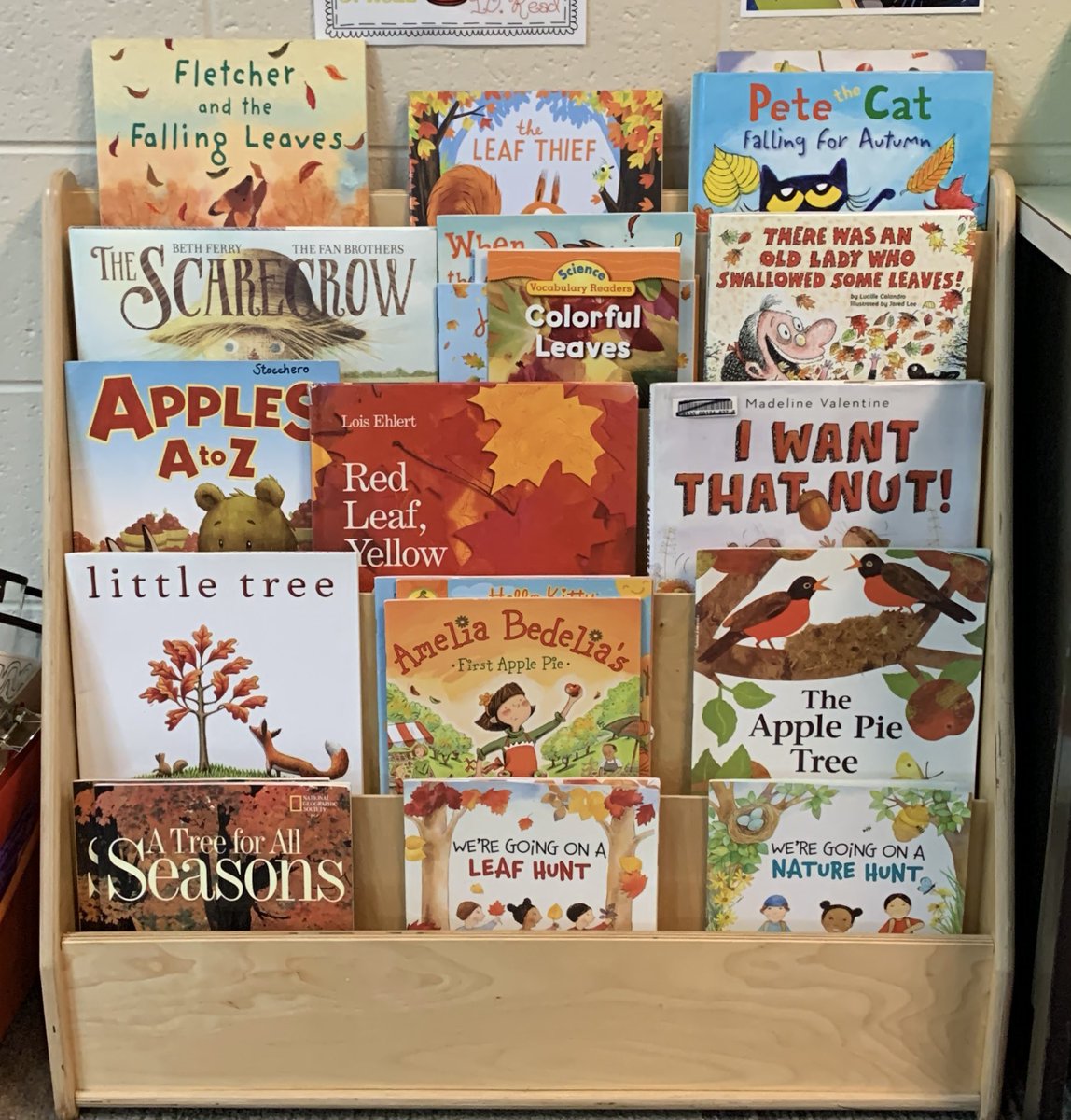 First Day of Fall!!!  What are your favorite Fall Books? 🍁 🍃 🍂 #d61learns