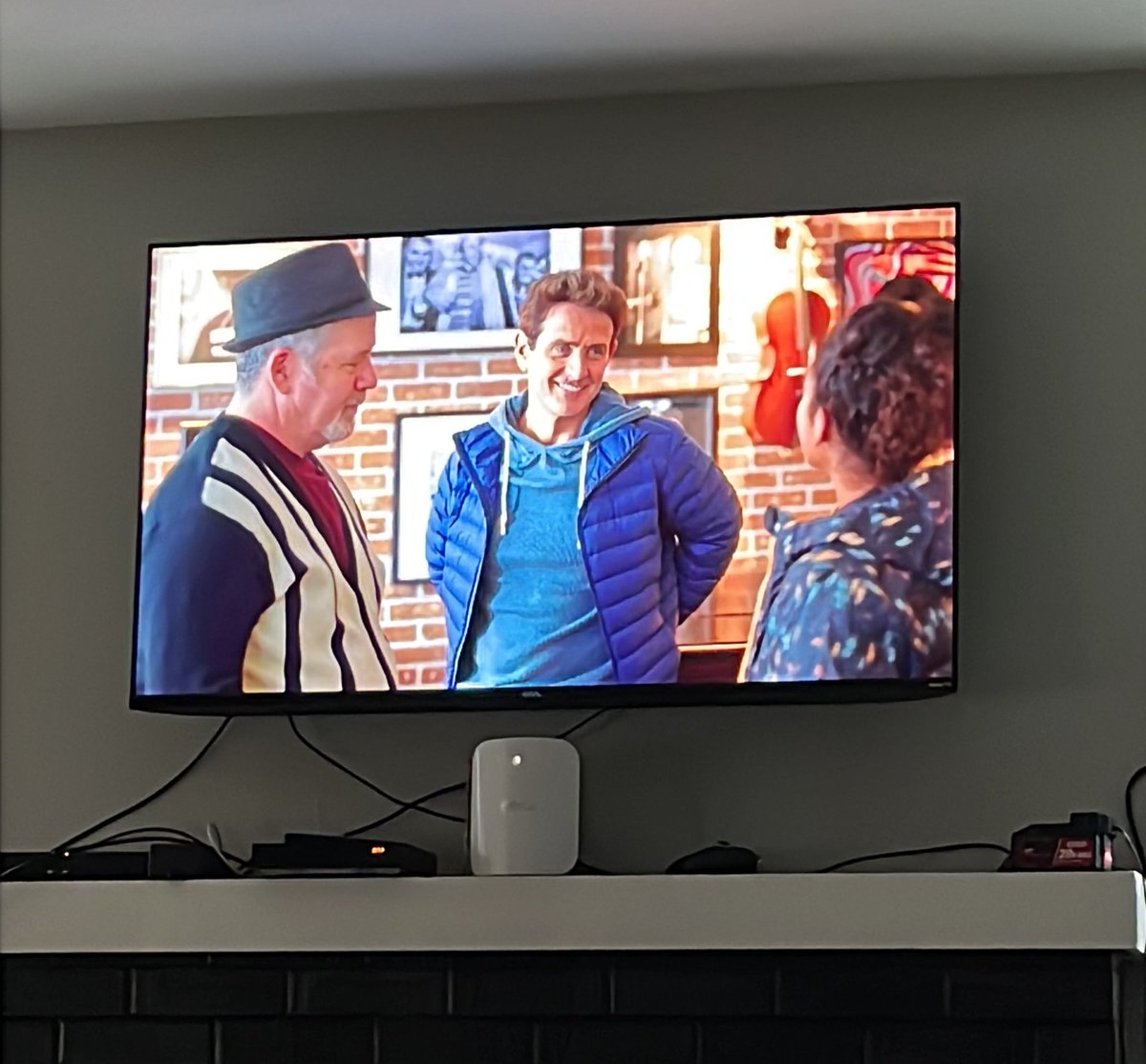 When you call in sick from work, just wake up and able to start moving… <a href="/joeymcintyre/">Joey McIntyre</a> always makes me feel better!!! #JingleBellLove