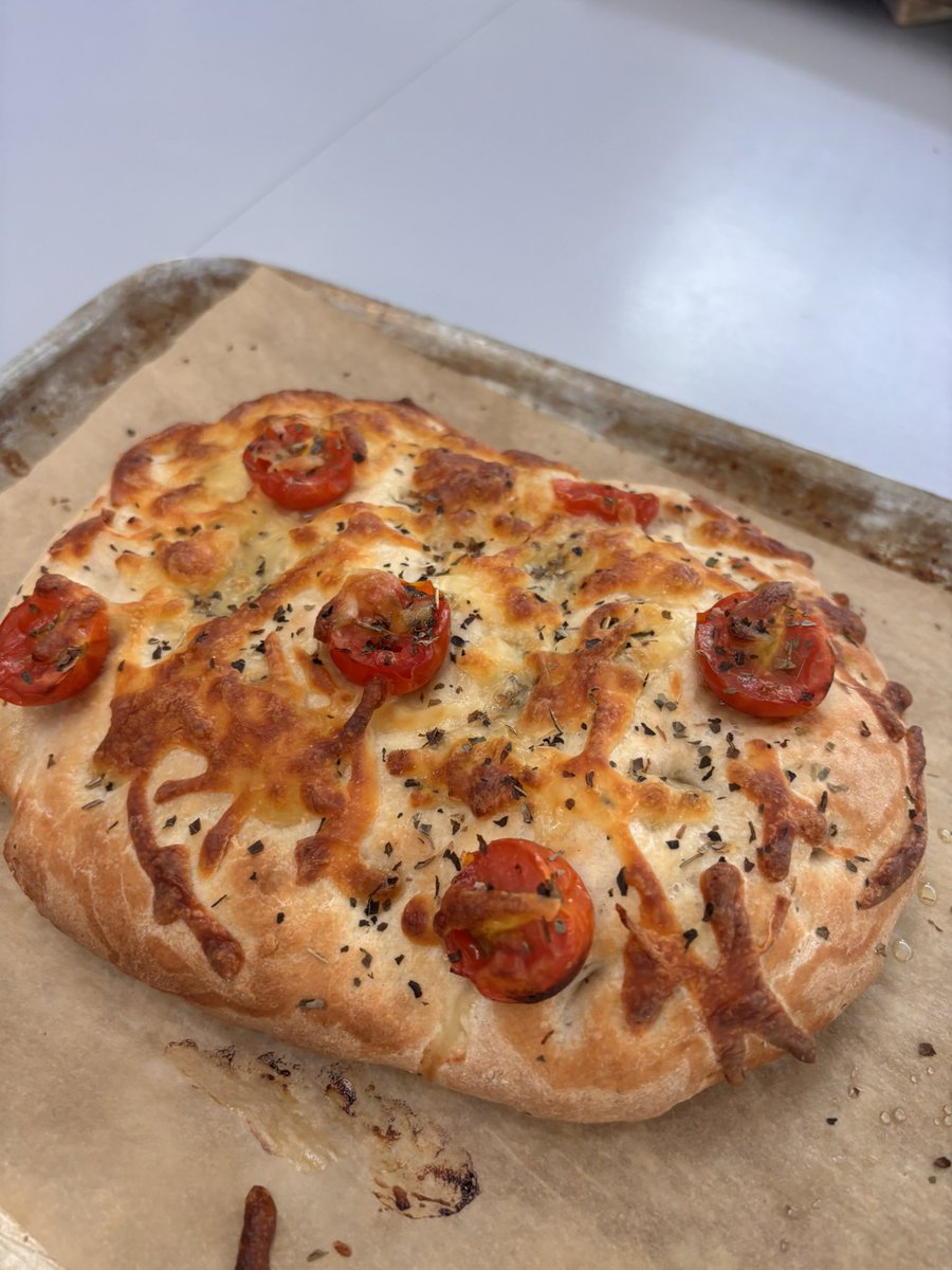 Miss Longshaw tweet media