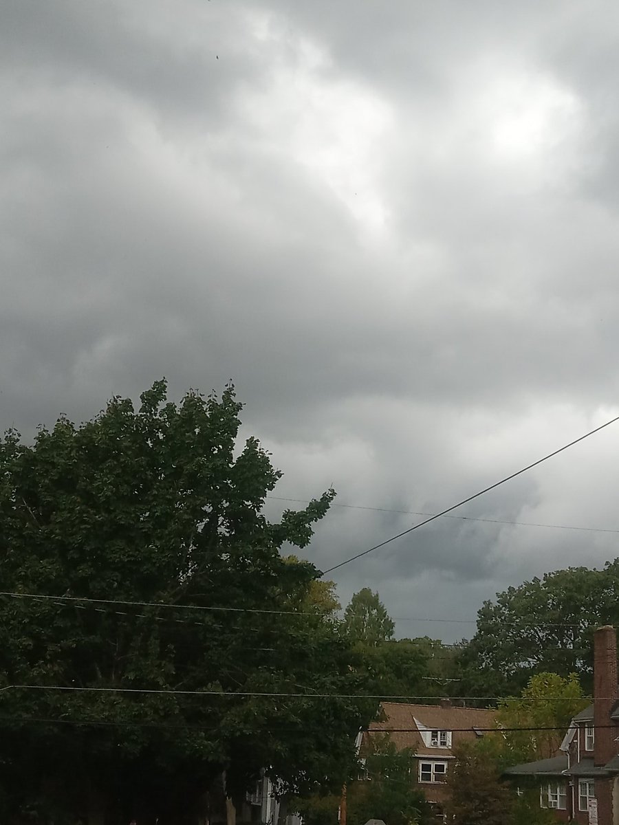 donwhilty's tweet photo. Wooster, Ohio Quinby Avenue and East University Street
Taken at 2:11 PM EDT September 22, 2025
#OHwx #FALLStorm
@NWSCLE
@GarofaloWX
@spann
@StormOfCorn
@ErikaPaigeWX
@JeffTanchak
@TerryEckmanWx
@wkycweather
@WeatherNation @JEmersonYoung1 @Christian1White @davidb43614 https://t.co/XUpzYLM4Ce