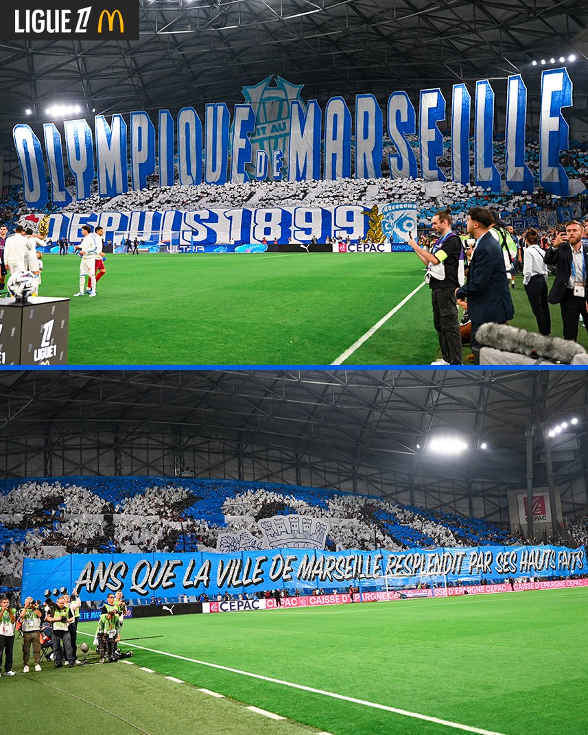 OM_Fada_'s tweet photo. Les tifos exceptionnels du Vélodrome 💙 #TeamOM #OMPSG https://t.co/Hu5kVwDtLp