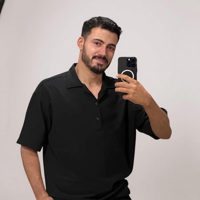 senseversn34's tweet photo. #YeniProfilResmi https://t.co/ZIlRoDoGxb