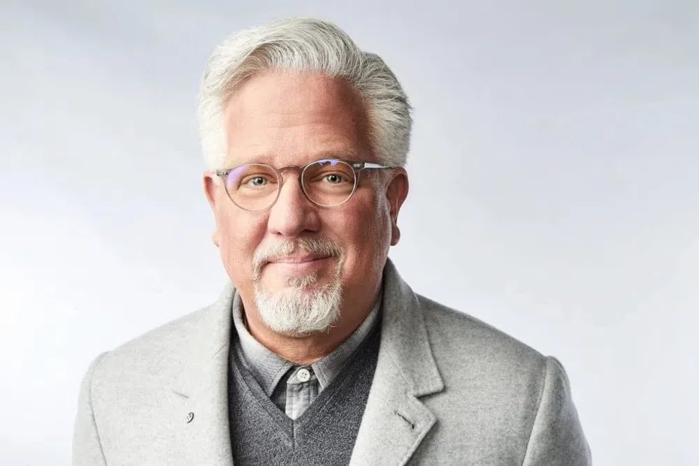 🚨 BREAKING: Turning Point just announced they will be CONTINUING the campus tour Charlie Kirk started, and some big names will be filling in for Charlie

- Tucker Carlson
- Megyn Kelly
- Gov. Glenn Youngkin
- Glenn Beck
- Mike Lee
- Andy Biggs
- Jeff Landry

&amp; an even BIGGER