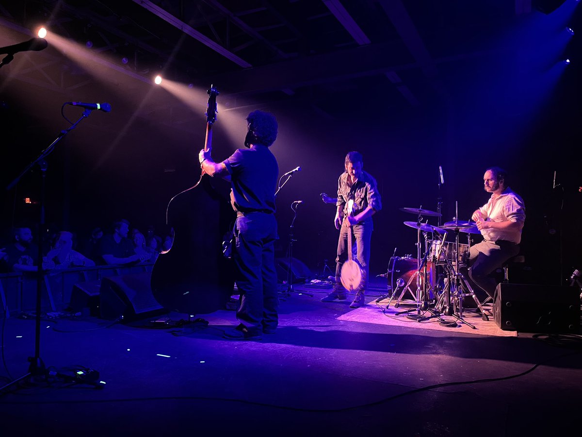 A thousand thanks to everyone who came out to see us on this short run to Canada!

Next stop Hardly Strictly Bluegrass on October 3rd.

See you soon.

-TDM3