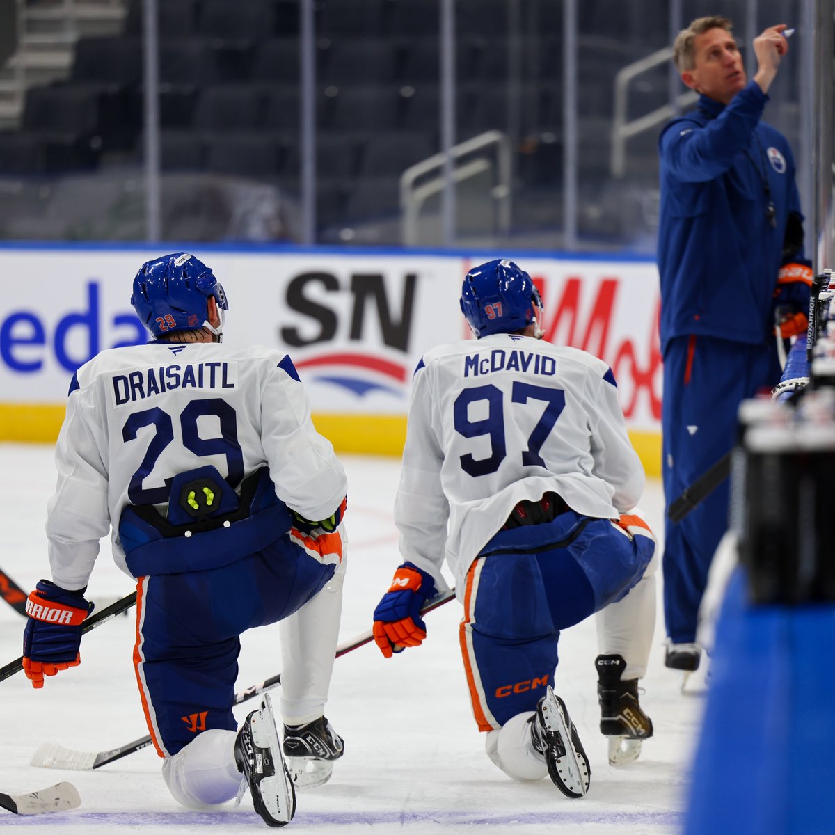 EdmontonOilers's tweet image. 👯