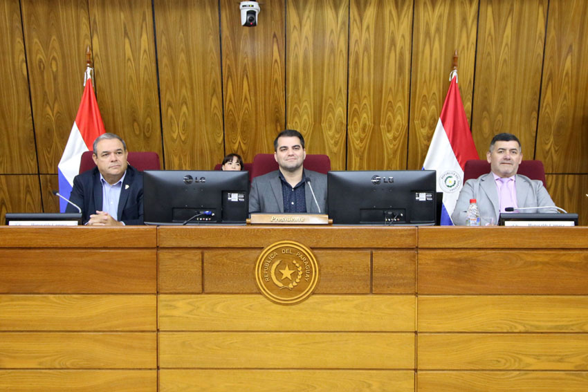 DiputadosPy's tweet image. En mesa de trabajo interinstitucional debaten creación de una “Agencia Nacional Antidopaje”

(Redacción: Prensa - Dirección de Comunicación). Este lunes, en la sala de sesiones de la Cámara de Diputados, se llevó a cabo una mesa de trabajo interinstitucional, organizada por…