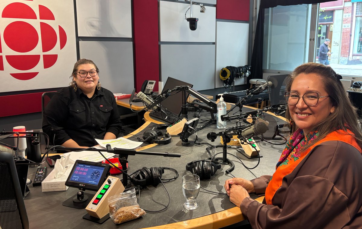 JSchool_CU's tweet image. Raven Brascoupe from the Kitigan Zibi Anishinabeg First Nation and a student in Carleton&apos;s new Certificate in Journalism in Indigenous Communities was a guest host on CBC Radio&apos;s Ottawa Morning to interview Minister of Indigenous Services Mandy Gull-Masty for broadcast Sept. 30.