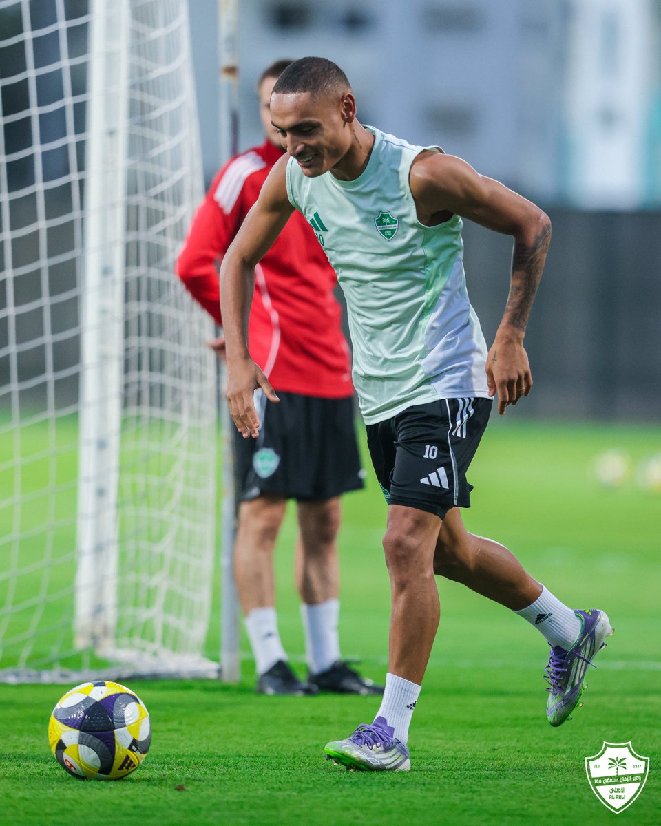 ابتسم! ستشاهد #الأهلي غدًا 😁

حصة التدريبات الأخيرة استعدادًا لمباراة #كأس_القارات