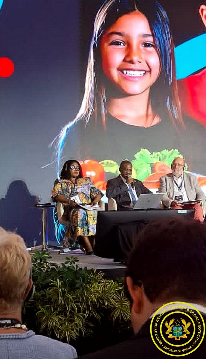 MoGCSP_Ghana's tweet image. The Minister, Hon. Dr. Agnes Naa Momo Lartey led Ghana&apos;s delegation to the 2nd #GlobalSummit on #SchoolMeals Coalition in #Brazil, showcasing Ghana&apos;s progress in providing nutritious meals to 4.2 million children in 12,000 schools!
