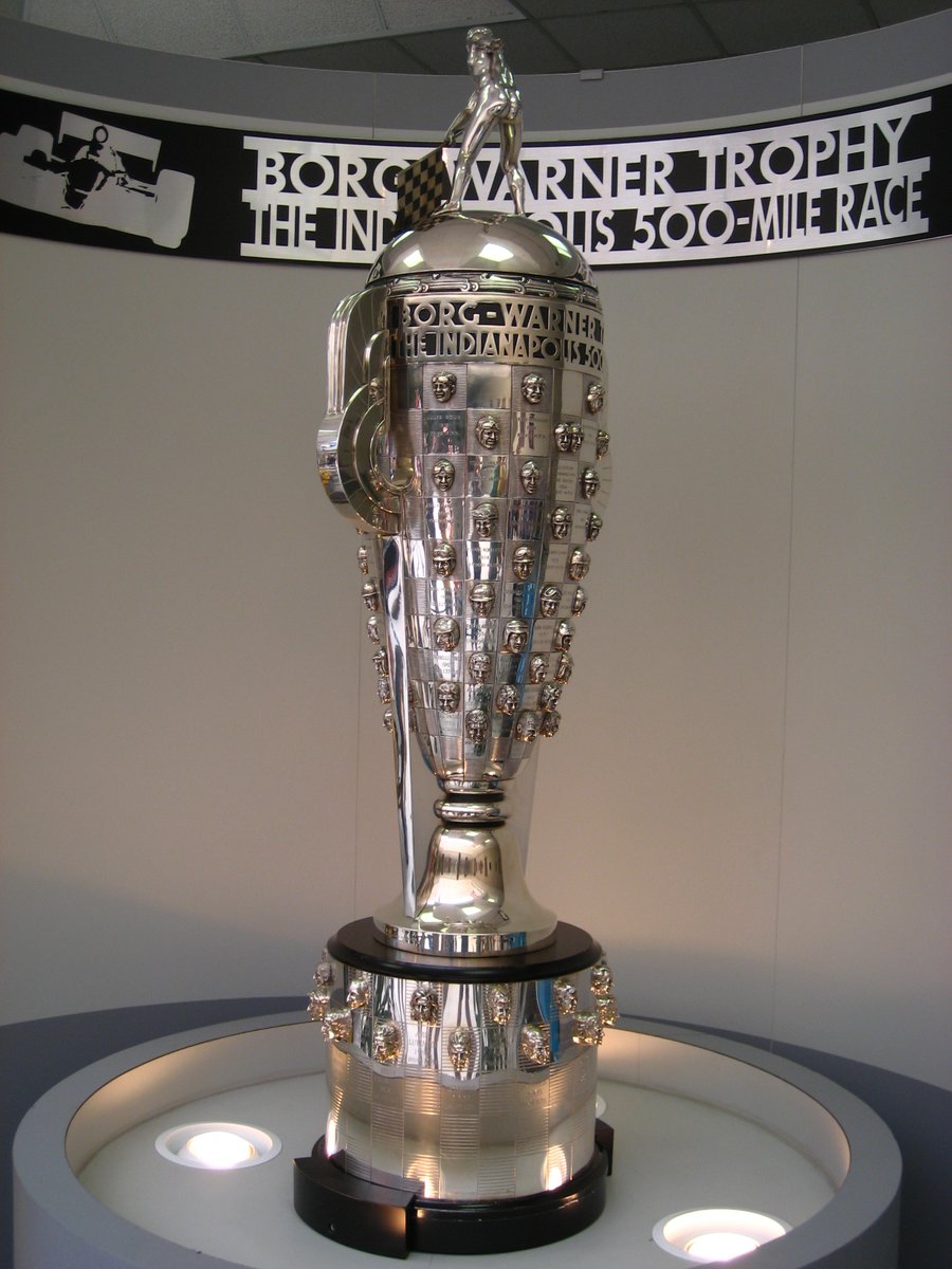 Stel dat je deze 3 trofeeën kunt winnen in 1 kampioenschap. Hoe zou het World Driving championship er dan uitzien? Een verkenning.

f1-quiz.nl/world-driving-…