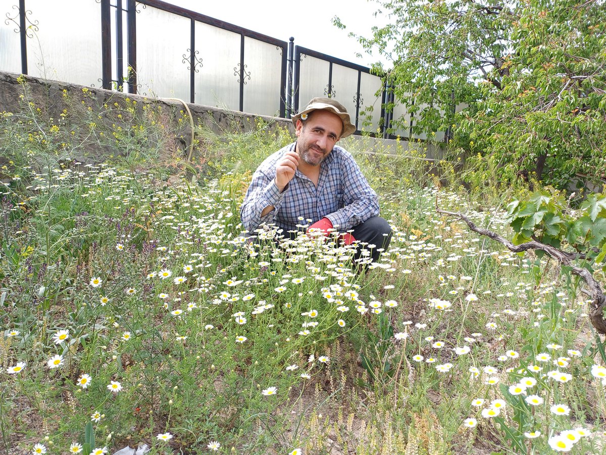 İnsanın başına herşey gelir. Akan su gibiyiz aslında. Önümüze ne çıkacak bilmiyoruz.

Bugün bina sakinlerimden biriyle polislik yıllarından konuştuk. Ben anlattım o dinledi... Muhabbet bittikten sonra bir baktım ki polis değilim 😂

Ne güzel havaya da girmiştim geri

#KHKGerçeği