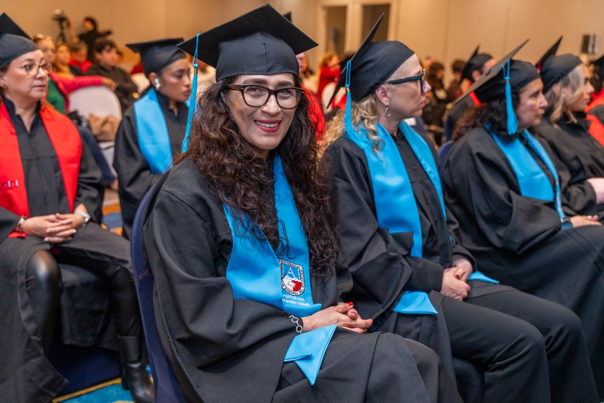 🎓✨ ¡Felicidades por este gran logro! UNINI México y <a href="/FUNIBER/">FUNIBER</a>  celebraron la entrega de títulos en CDMX junto a estudiantes, familias y autoridades. Un acto que reflejó esfuerzo y compromiso. 💙

📖 Conoce más aquí 👉 fnbr.es/cu1