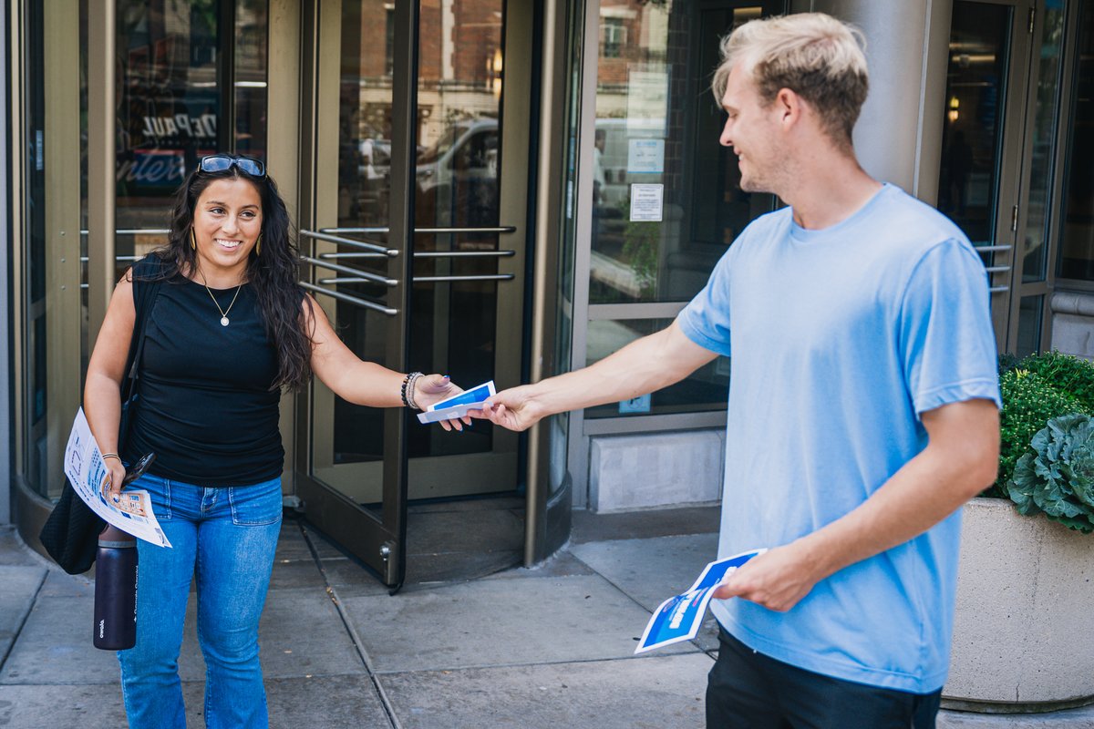 DePaulMSOC's tweet image. Had to let folks know that we&apos;re back at Wish Field tomorrow! 

The Blue Demons host Bowling Green in Lincoln Park at 2pm.