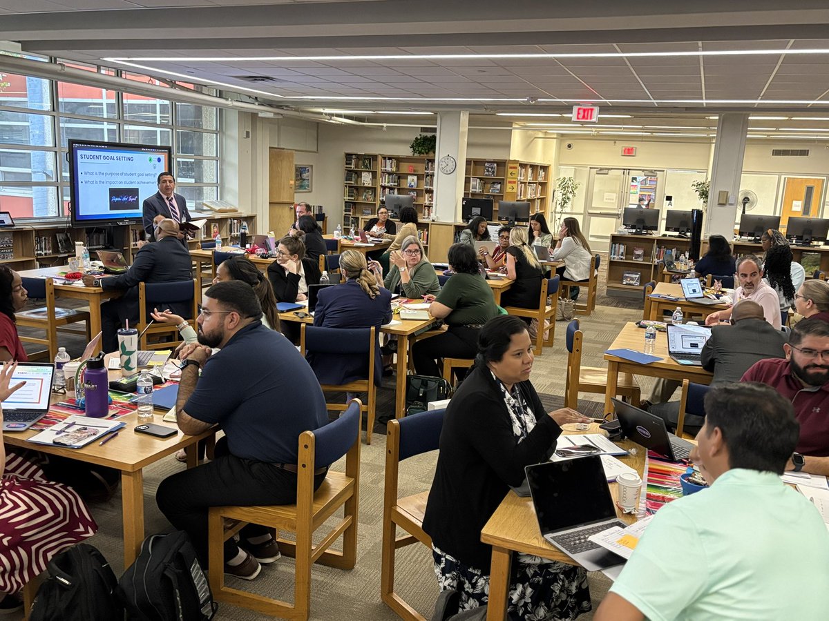 Dallas ISD ~ Region VI tweet media
