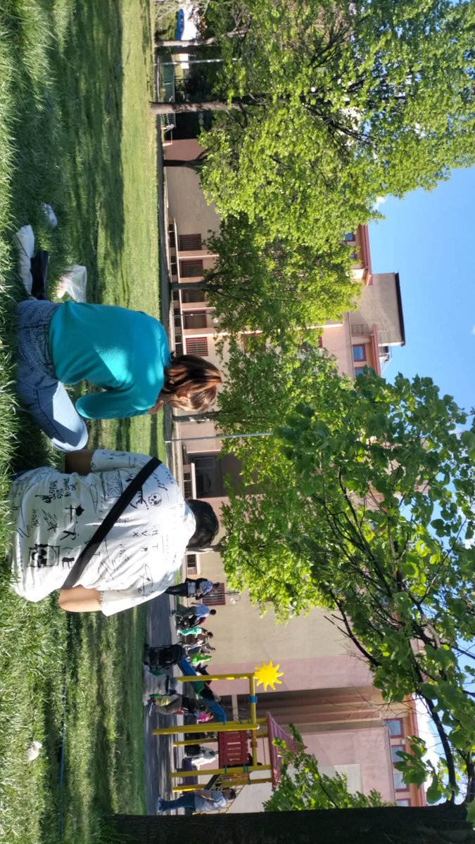 canım dostum, bacımın doğum günü bugün. hayatının son 2 senesine eşlik ettiğim için çok şanslı hissediyorum. hayatı yaşanılır kılan, hayatımıza neşe katan insanlara boll şükrân. en çok buğra için şükrân.🌻