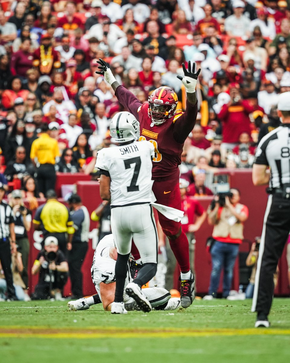 Washington Commanders tweet media