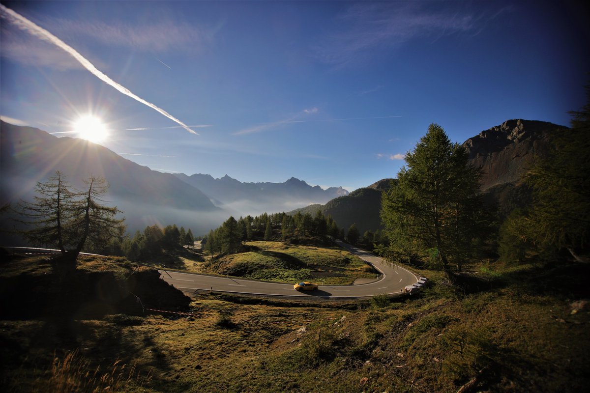 Great landscape at the Bernina Gran Turismo with Lamborghini Gallardo. #berninagranturismo #Lamborghini