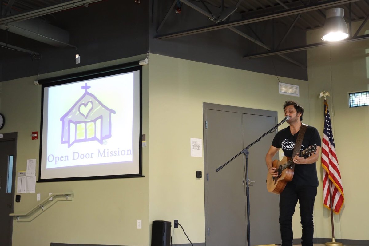 We had the honor of visiting Open Door Mission in Omaha, Nebraska, sharing music, prayer, and the hope that comes through Jesus. 🎶✨

Through the Giving Guitars Foundation, we donated a guitar for the residents to use, spent time in worship, and joined together in prayer with