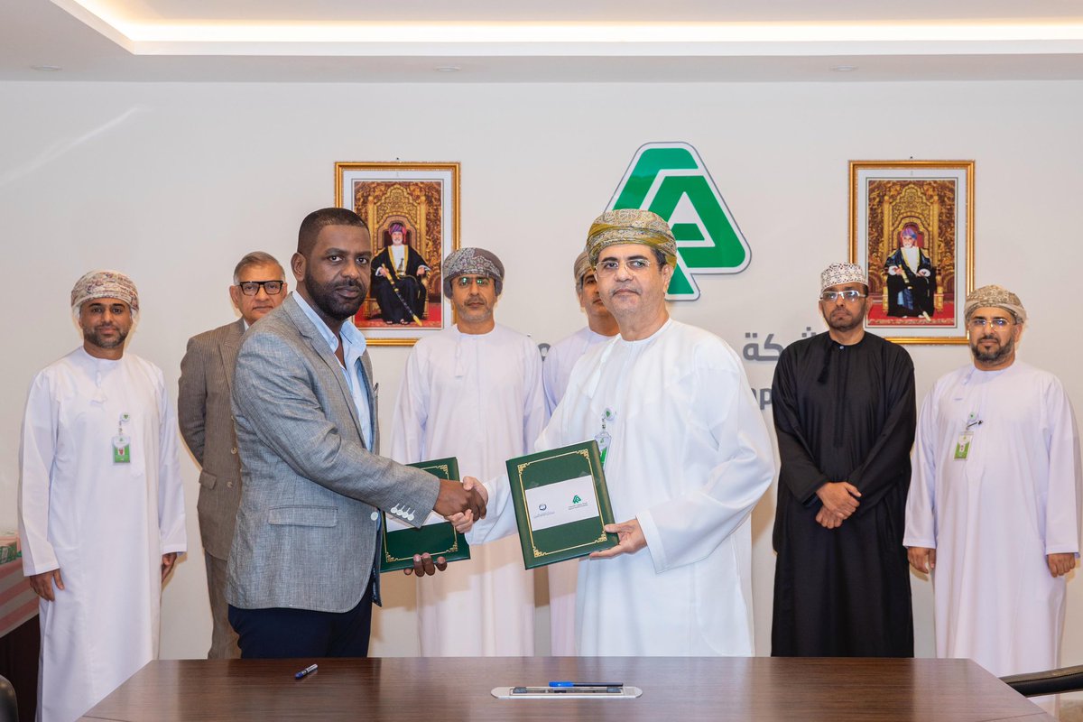 raysutcement's tweet image. خطوة جديدة نحو التوسع الإقليمي
وقّعت شركة ريسوت للأسمنت مذكرة تفاهم مع مصرف ليبيا للطاقه والتعدين، بهدف دراسة تسويق منتجاتها في السوق الليبي والأسواق المجاورة.
هذه الشراكة تعكس التزامنا بتعزيز حضورنا الدولي وتوسيع صادراتنا من الأسمنت العُماني عالي الجودة.
#ريسوت_للأسمنت #عمان