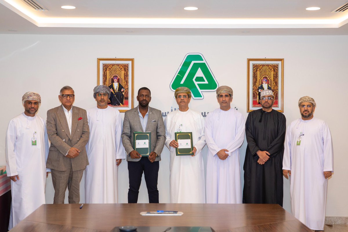 raysutcement's tweet image. خطوة جديدة نحو التوسع الإقليمي
وقّعت شركة ريسوت للأسمنت مذكرة تفاهم مع مصرف ليبيا للطاقه والتعدين، بهدف دراسة تسويق منتجاتها في السوق الليبي والأسواق المجاورة.
هذه الشراكة تعكس التزامنا بتعزيز حضورنا الدولي وتوسيع صادراتنا من الأسمنت العُماني عالي الجودة.
#ريسوت_للأسمنت #عمان