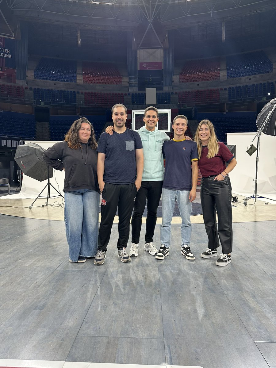 Media Day con gente top ✅ 
Ganas de arrancar… 🔵🔴🏀