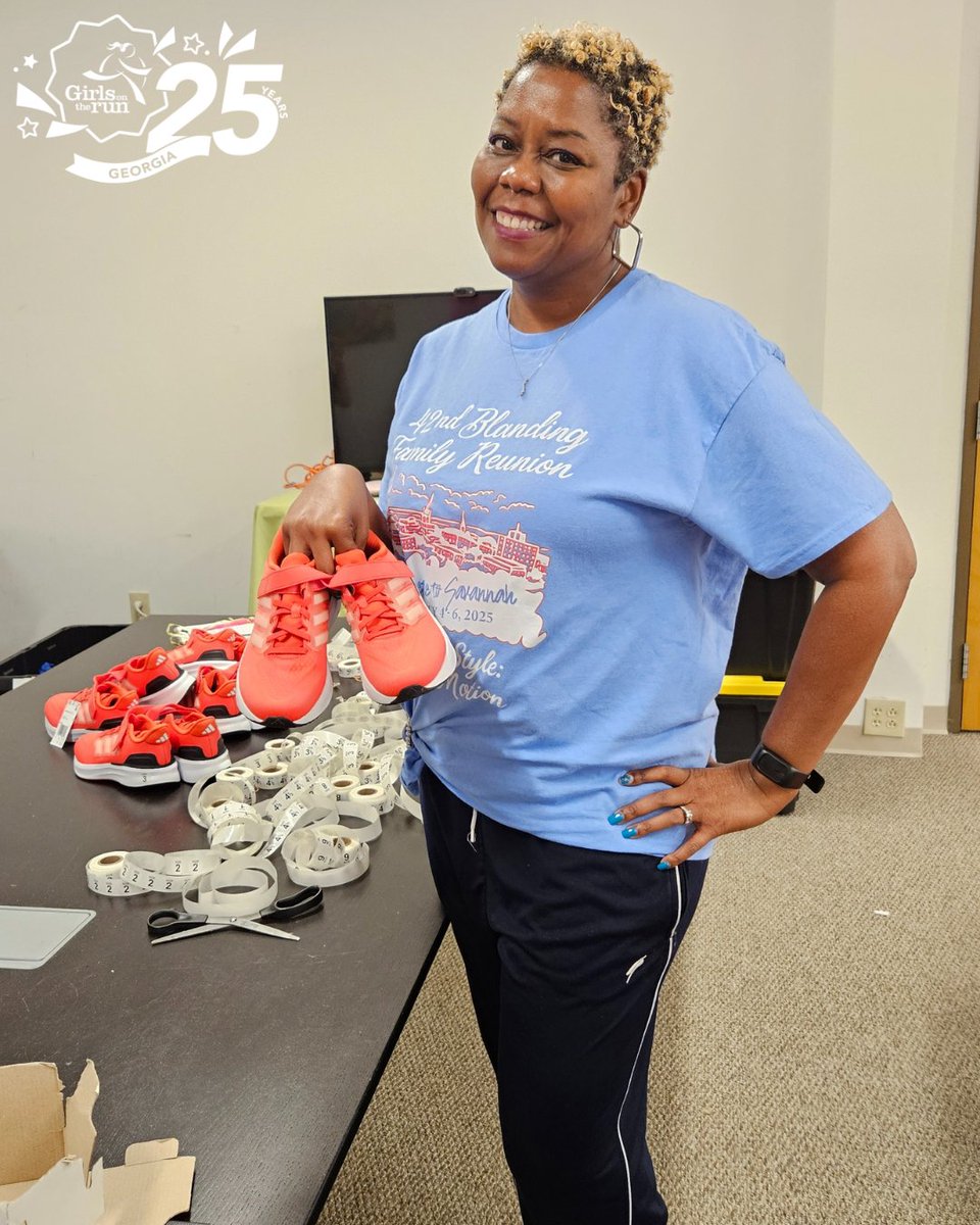 A huge THANK YOU to our amazing volunteers who helped us sort, organize, and pack running shoes and gear for this fall season! Because of you, every participant will have what they need to succeed this season. We couldn’t do this big job without your help! 👟🩷