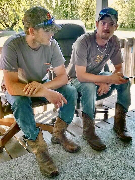 Two hot bubbas
