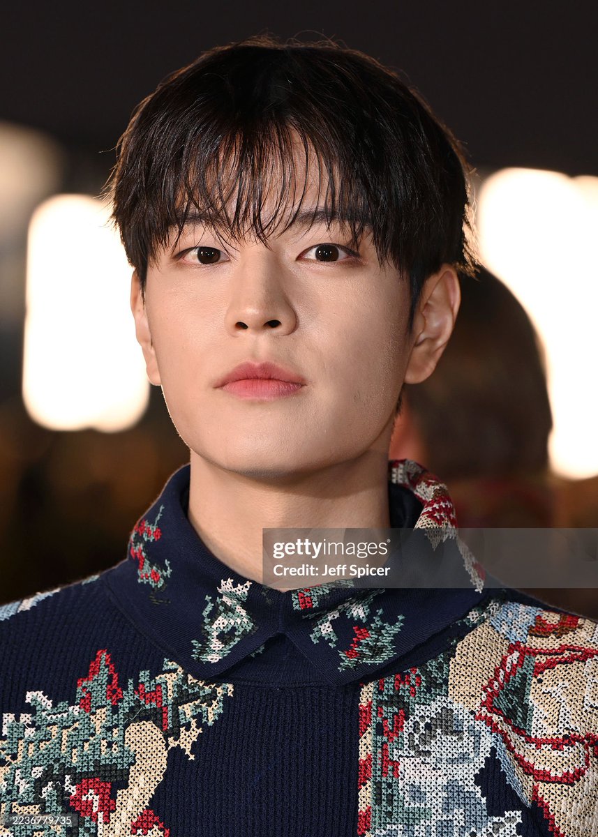 [PRESS PHOTOS] (1)
2025.09.22 

Seungmin for Burberry SS26 Fashion Show for London Fashion Week 

BLUEMING SEUNGMIN FOR BURBERRY
#SeungminxBurberry 
#SEUNGMINxLFW2025