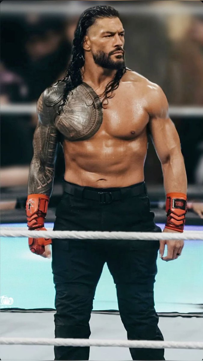 CherrilThomas's tweet image. Gorgeous 😍🔥Sweet Sexy Man Joe aka Roman Reigns