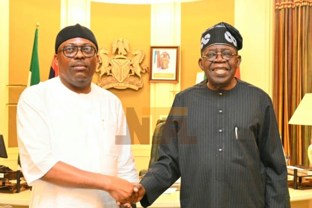 NEWS FLASH
Governor Fubara visits President Tinubu,  commends "timely intervention" to restore peace in Rivers.