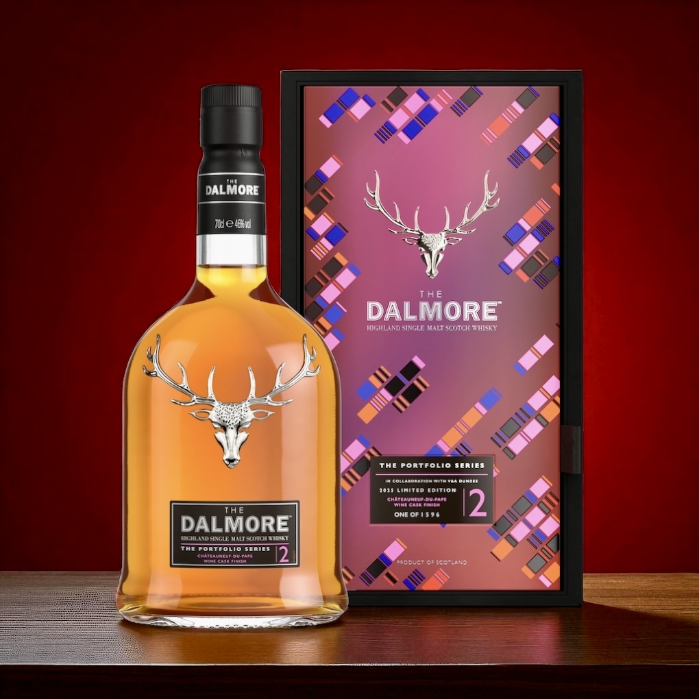 Highland Elegance Meets French Grandeur. 🍷🥃

The Dalmore Portfolio Series #2 2025 Limited Edition Is A Rare Masterpiece, Finished In Exceptional Châteauneuf-Du-Pape Wine Casks.

Get Yours go.caskcartel.com/4n275hO

#CaskCartel #CartelHour #TheDalmore #PortfolioSeries2 #RareScotch