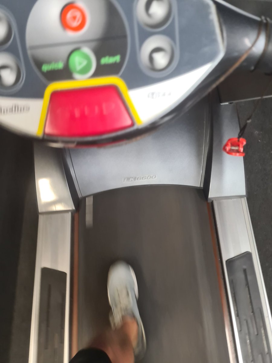weekerwaffles's tweet image. Blurry steps #gym