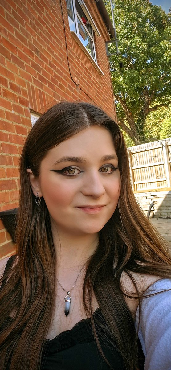 Frosty_The_Devilgirl 🏳️‍⚧️ tweet media