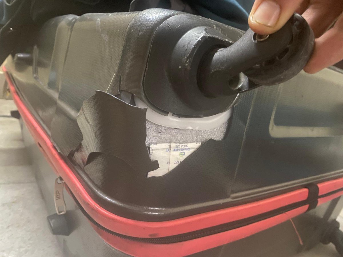 crpcraze's tweet photo. First-time @emirates traveller and extremely disappointed. My bag was smashed during my flight from Manchester → Dubai → Delhi. I didn’t notice until after leaving the airport. How careless to handle luggage this way. What reimbursement or help can you provide? https://t.co/Y6dgRBvXra