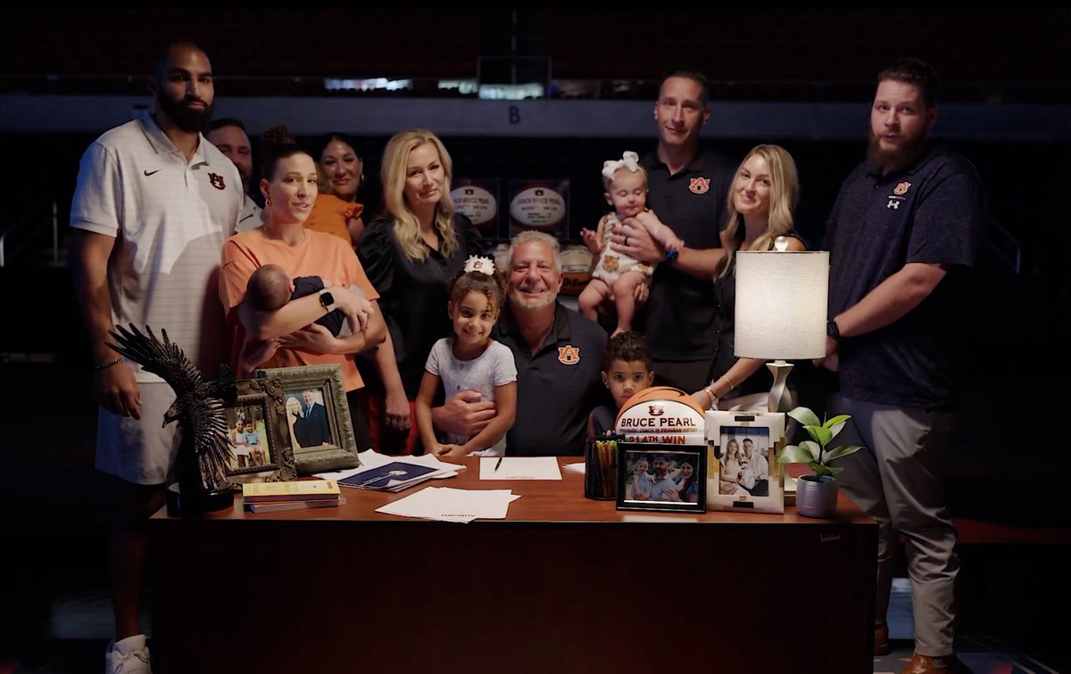 alex camerlengo tweet media